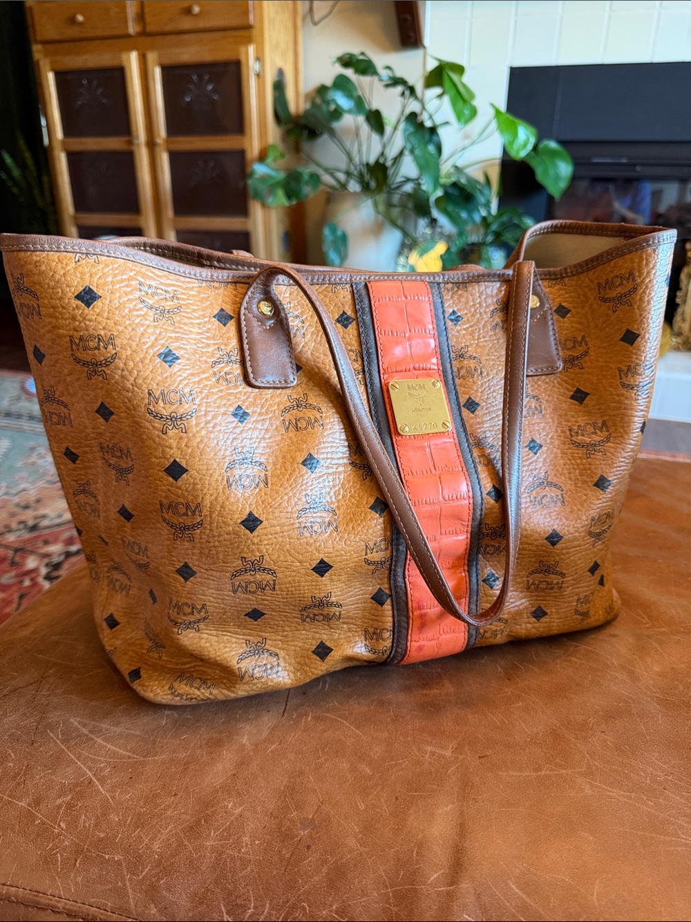 MCM Visetos Medium Liz Rudic Shopper Tote – Orange Croc Stripe Limited Edition!